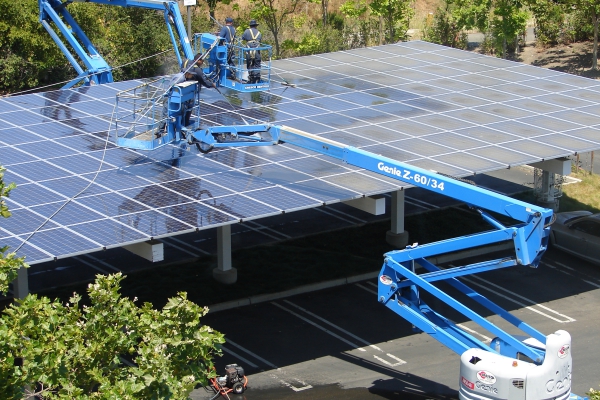 Googleplex_Solar_panels.jpg